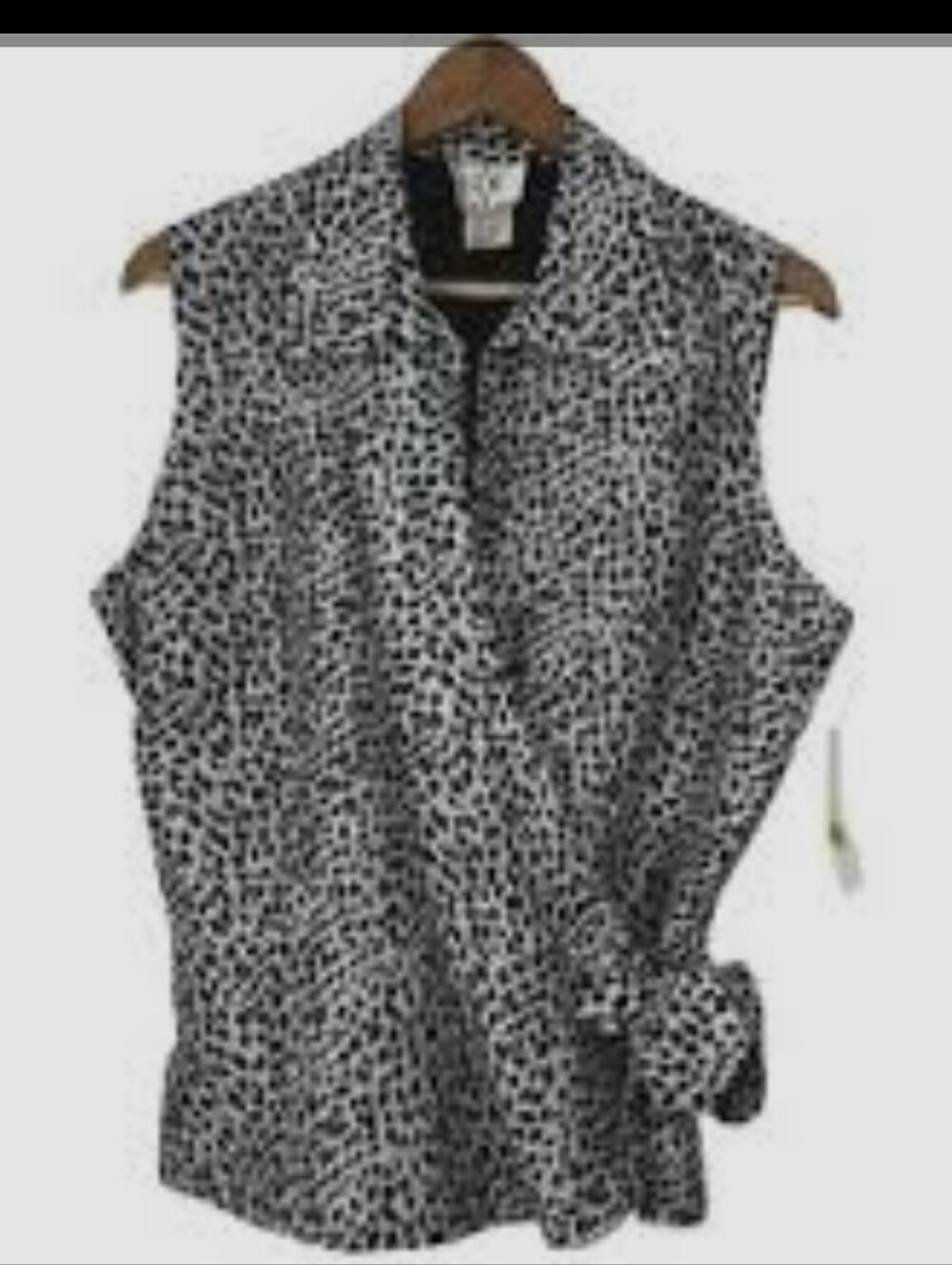 Ice Black and White Printed Sleeveless Blouse